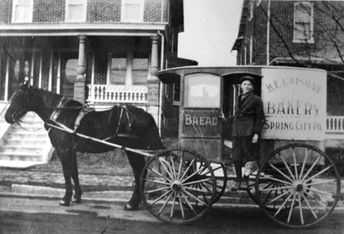 SCM - Latshaw Bakery Wagon